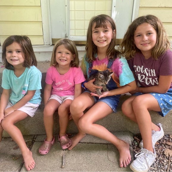 Meet your Posher, Mary Allison - Picture 5 of 6